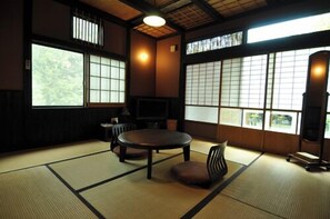 Dining - Futarishizuka (Kirishima)