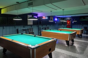 Bar (on property) - Budget Inn & Suites (Baton Rouge)