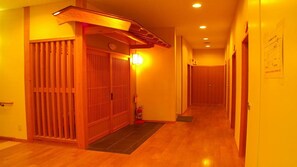 Interior - Kajikaso (Nantan)