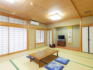 Room - Kajikaso (Nantan)