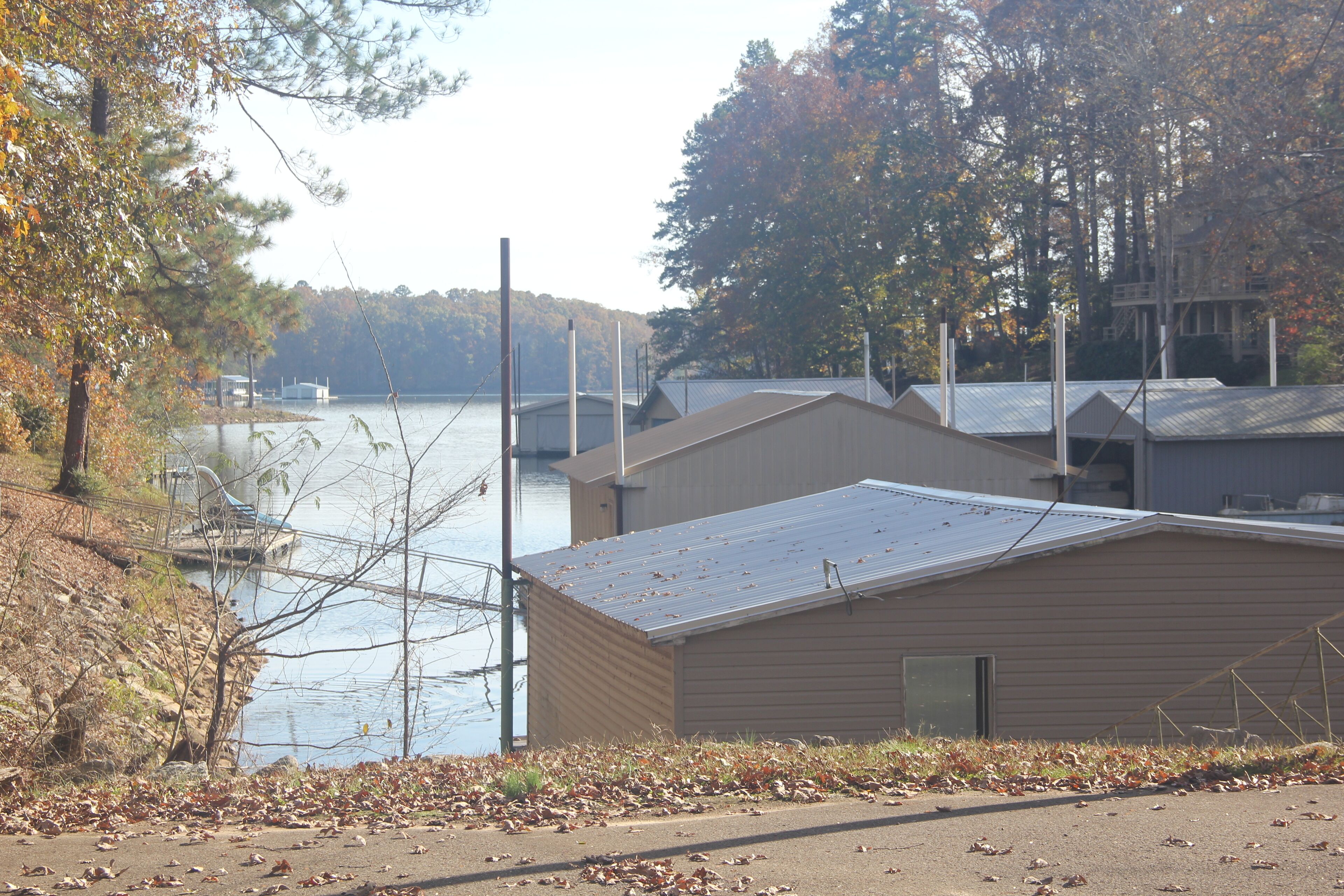 Waterfront Lake-house. Boathouse. 5 bed/4 bath, Pickwick Lake, Yellow Creek