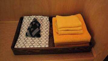 Bathroom amenities