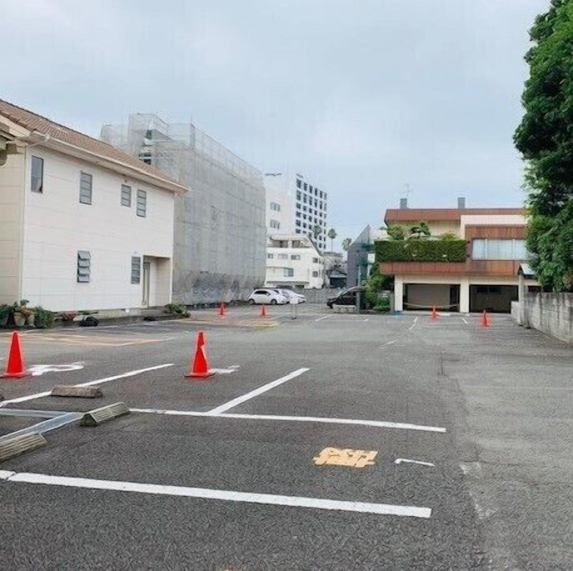 المنطقة المحيطة بالمنشأة