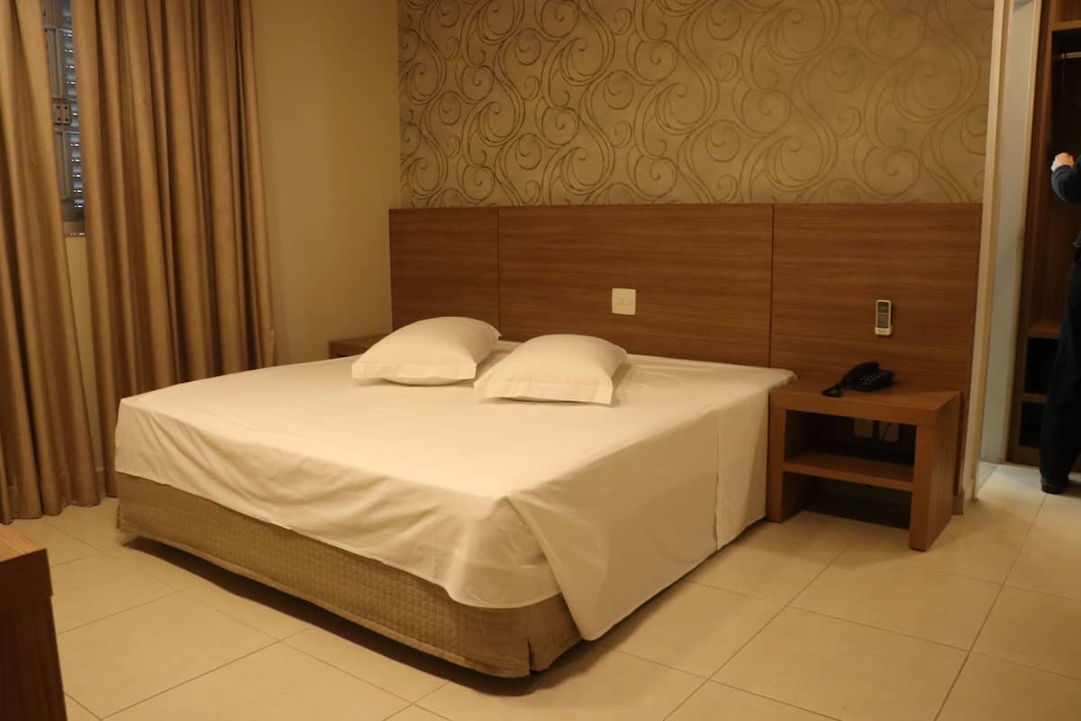 Luxo Casal | Bar mini, meja, langsir/tirai gelap terus, kalis bunyi