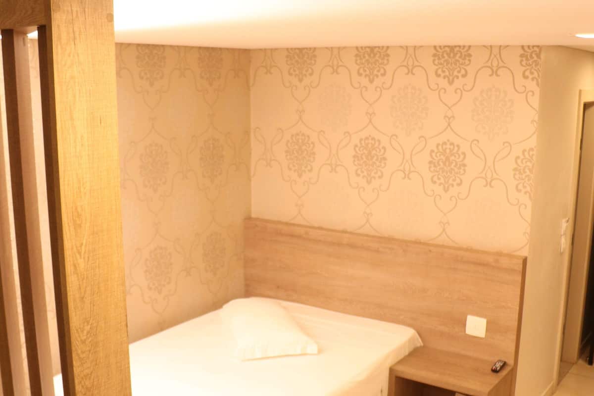 Luxo Triplo | Minibar, desk, blackout curtains, soundproofing