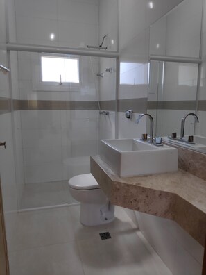 Toilet paper - Country house in Atibaia - SP (Atibaia)