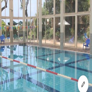 Piscine couverte, piscine chauffée