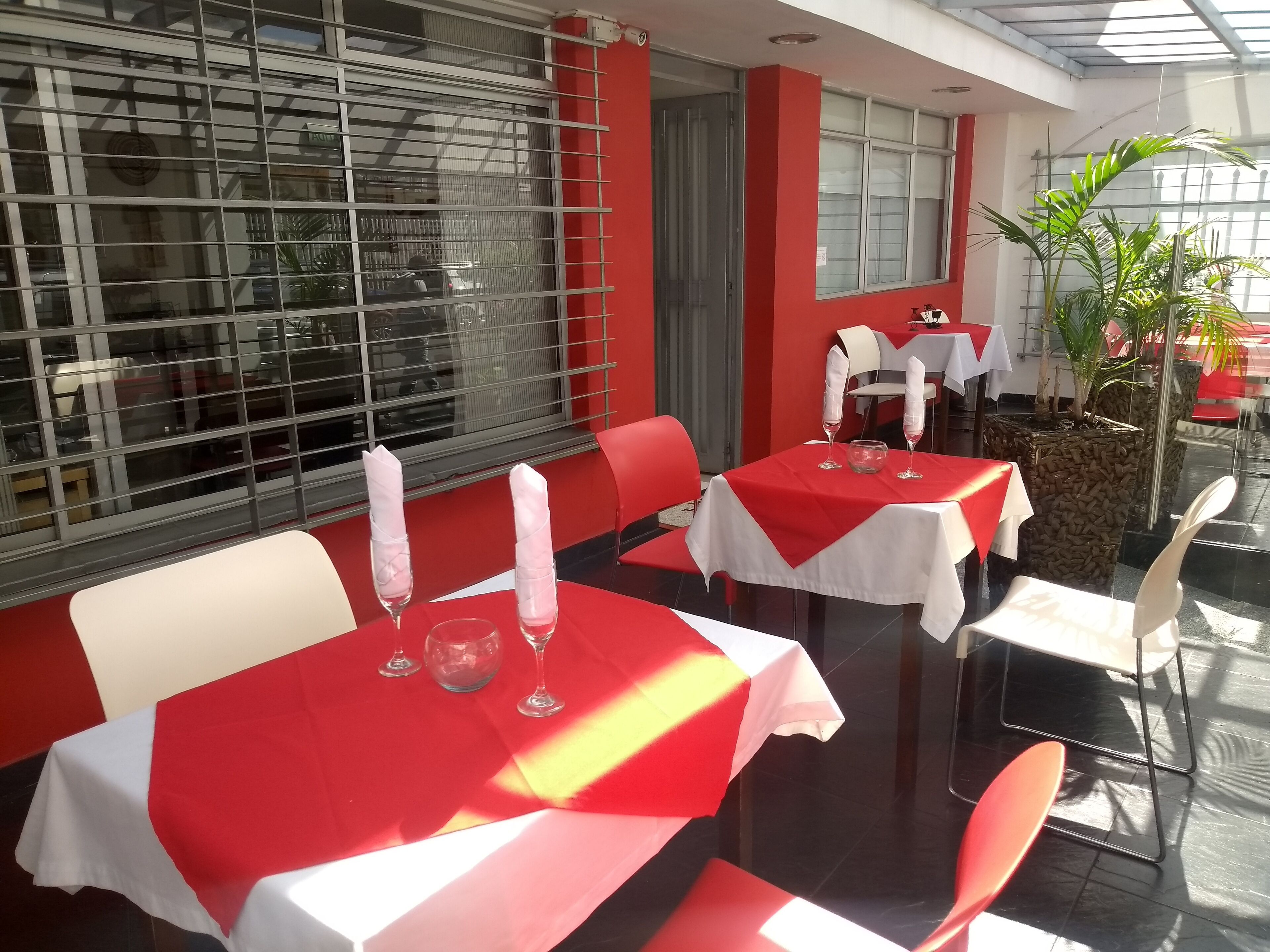 Photo - Hotel TuKasa Inn