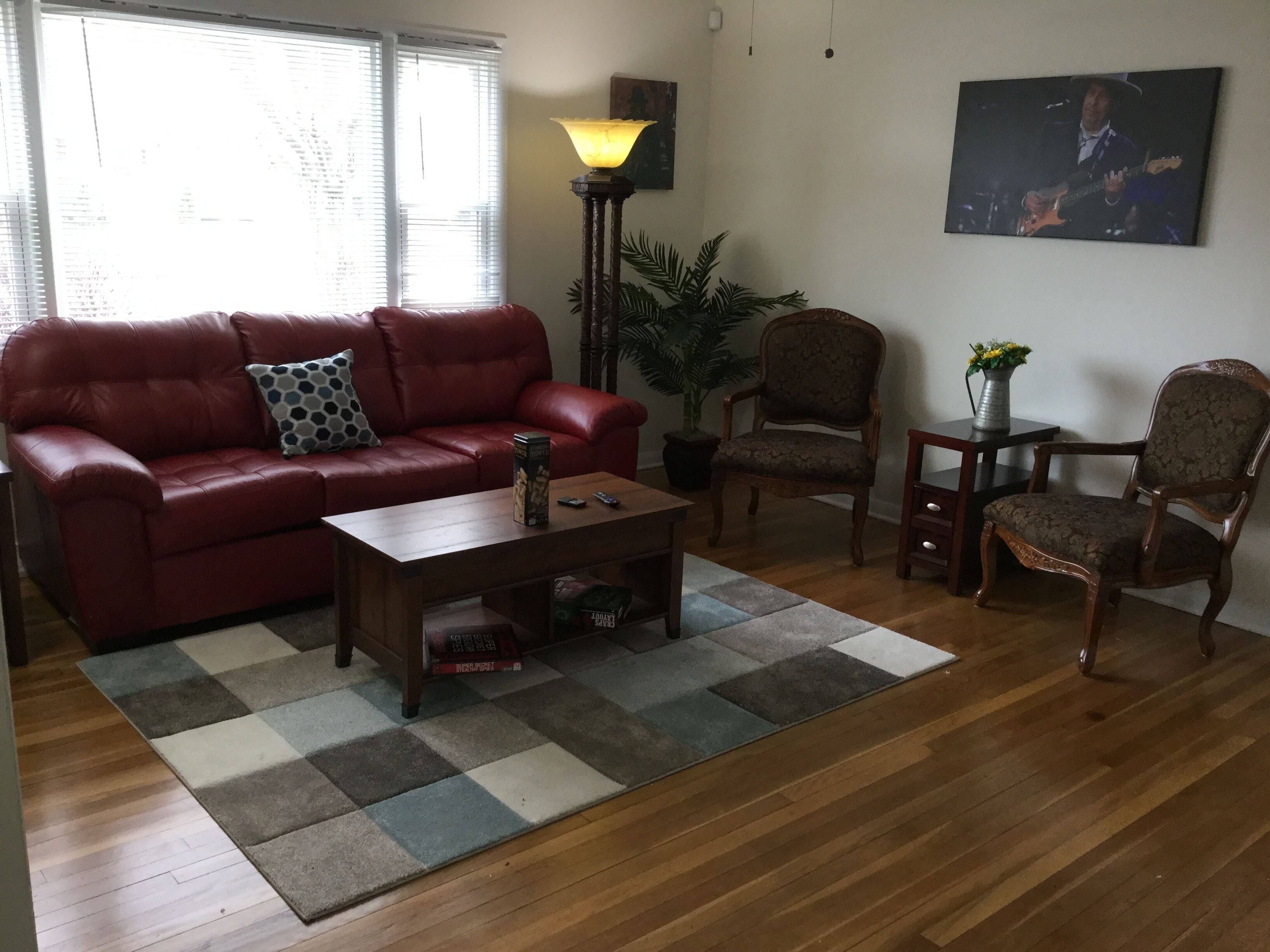 Smart TV, reproductor de DVD, juguetes y libros 