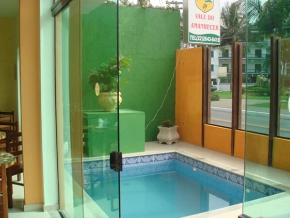 Outdoor pool - Pousada Vale do Amanhecer (Cabo Frio)