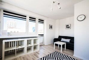 Apartment, City View | Iron/ironing board, free WiFi, bed sheets - Elegant Apartment Panoramic (Warsaw)