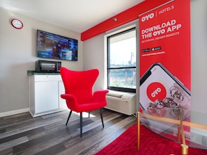 Lobby sitting area - OYO Hotel Decatur I-285 The Perimeter (Decatur)