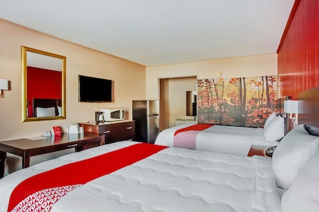 客房, 2 张大床 | 办公桌、床单