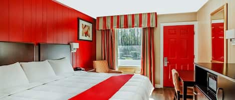Room, 1 King Bed | Desk, bed sheets