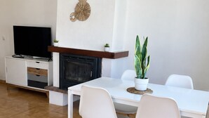 Dining - House on the beach between Barcelona and Tarragona (Torredembarra)