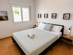 3 bedrooms, iron/ironing board, travel cot, free WiFi