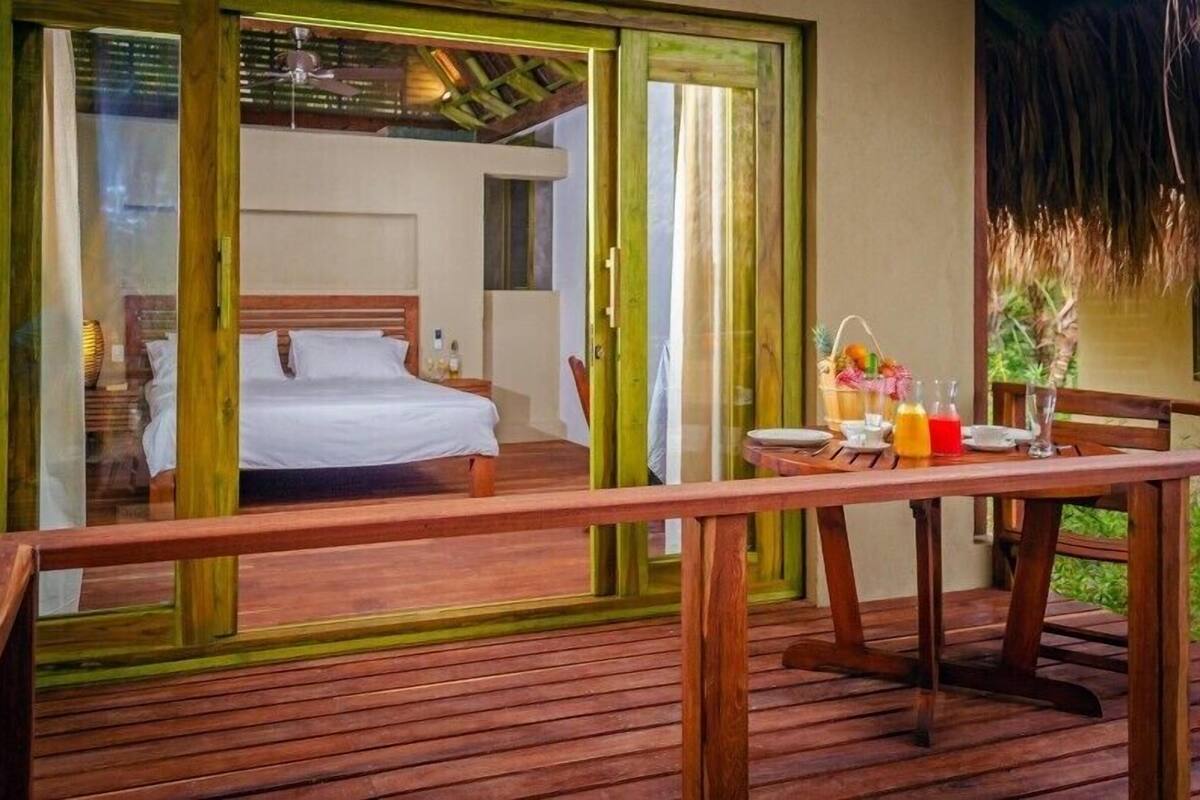 Deluxe Room | In-room safe, free WiFi, bed sheets