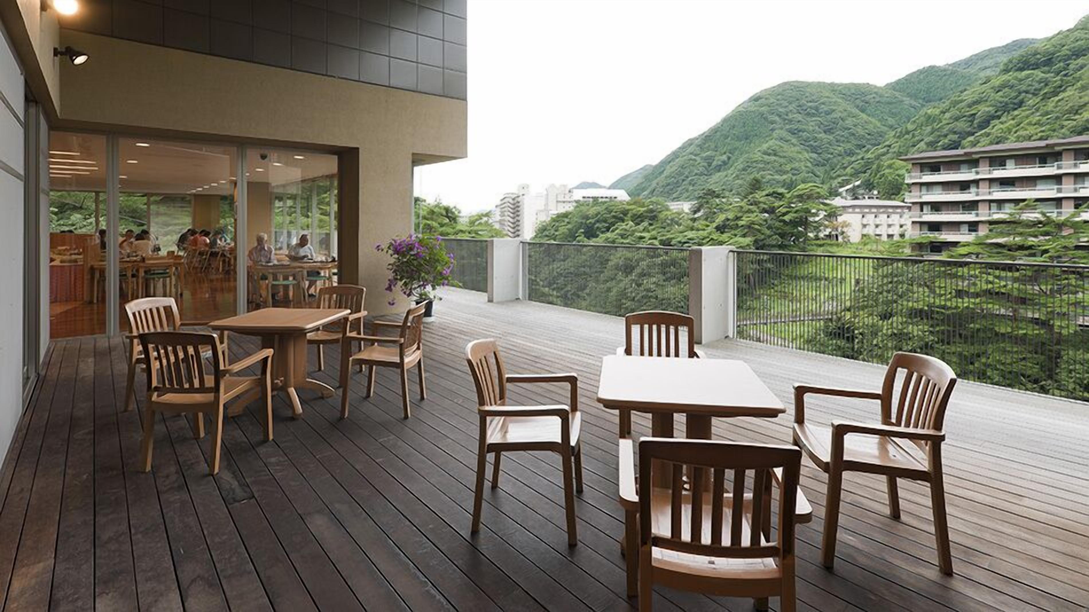 Tempat makan outdoor