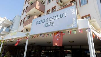 Fachada de la propiedad