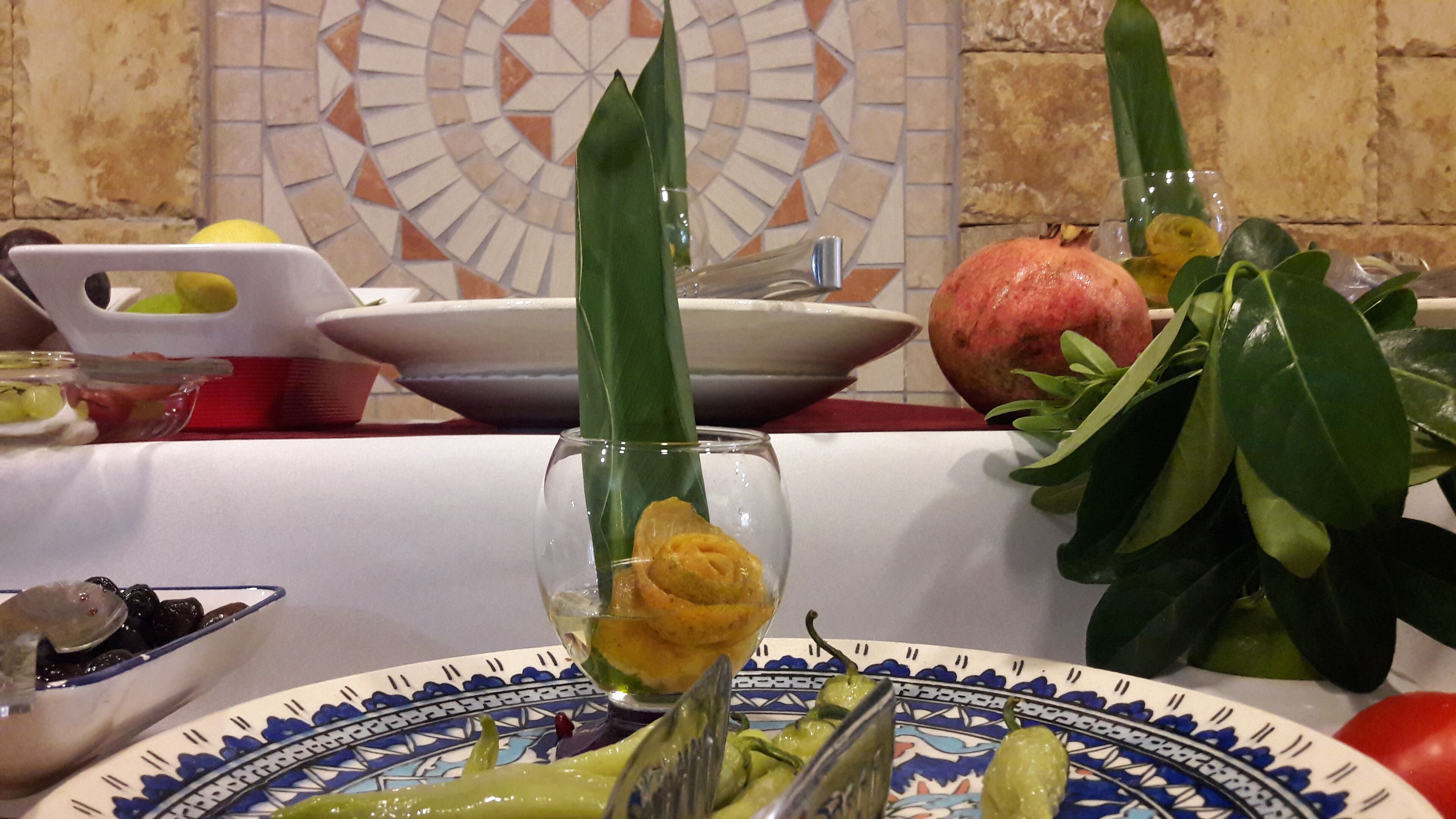 Ze serveren er ontbijt, lunch en diner 