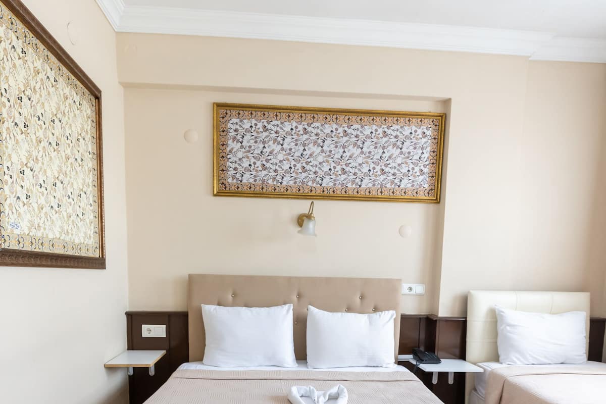 Egyptian cotton sheets, premium bedding, soundproofing