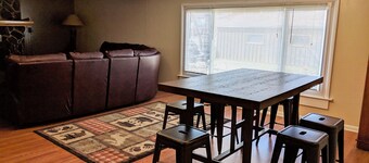 NEWLY LISTED House - Hiljainen sijainti