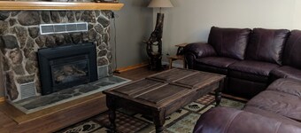 NEWLY LISTED House - Hiljainen sijainti