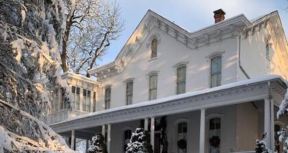 Susquehanna Manor Inn