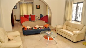 Lobby sitting area - Jec Lodge Vgc (Lekki)