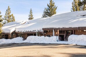 Exterior - Val D'Isere #14-Well kept 3 Bedroom across from the Village! (Mammoth Lakes)