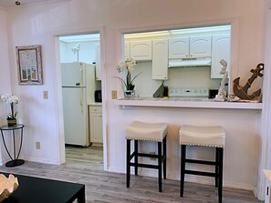 Interior - Jacksonville Beach Retreat 2A (Jacksonville Beach)
