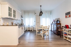 Fridge, microwave, oven, stovetop - "Moon river" Comfort House in Verona (Verona)