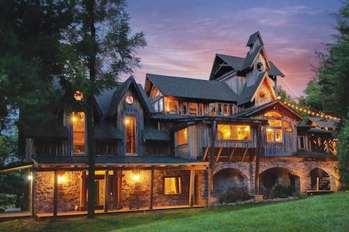 Whimsical Gatehouse at Dark Horse Retreat