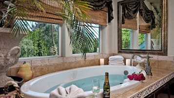 Jetted tub, hair dryer, bidet, towels