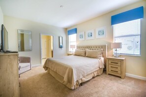 9 chambres, fer et planche à repasser