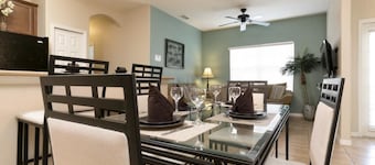 Oakwater Resort Near Disney!