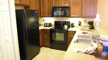 Apartment, 1 King Bed (OAKWATER RESORT near Disney (2OWT27OW) | Private kitchen | Fridge, microwave, stovetop, dishwasher