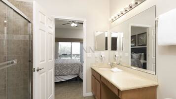 Apartment, Multiple Beds (3 Beds TOWNHOUSE super close DISNEY(3) | Bathroom | Hair dryer