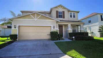 Rumah, Beberapa Tempat Tidur (103BLL Fantastic 4 bed with games roo) | Bagian depan properti