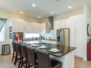 Hus - flera sängar (DISNEY REUNION RESORT IN KISSIMMEE  () | Eget kök | Kylskåp, mikrovågsugn, spishäll och diskmaskin