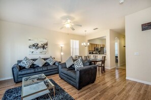 Apartment, Multiple Beds (1104CAL 4 bedroom Townhome in a Resor) | Living area