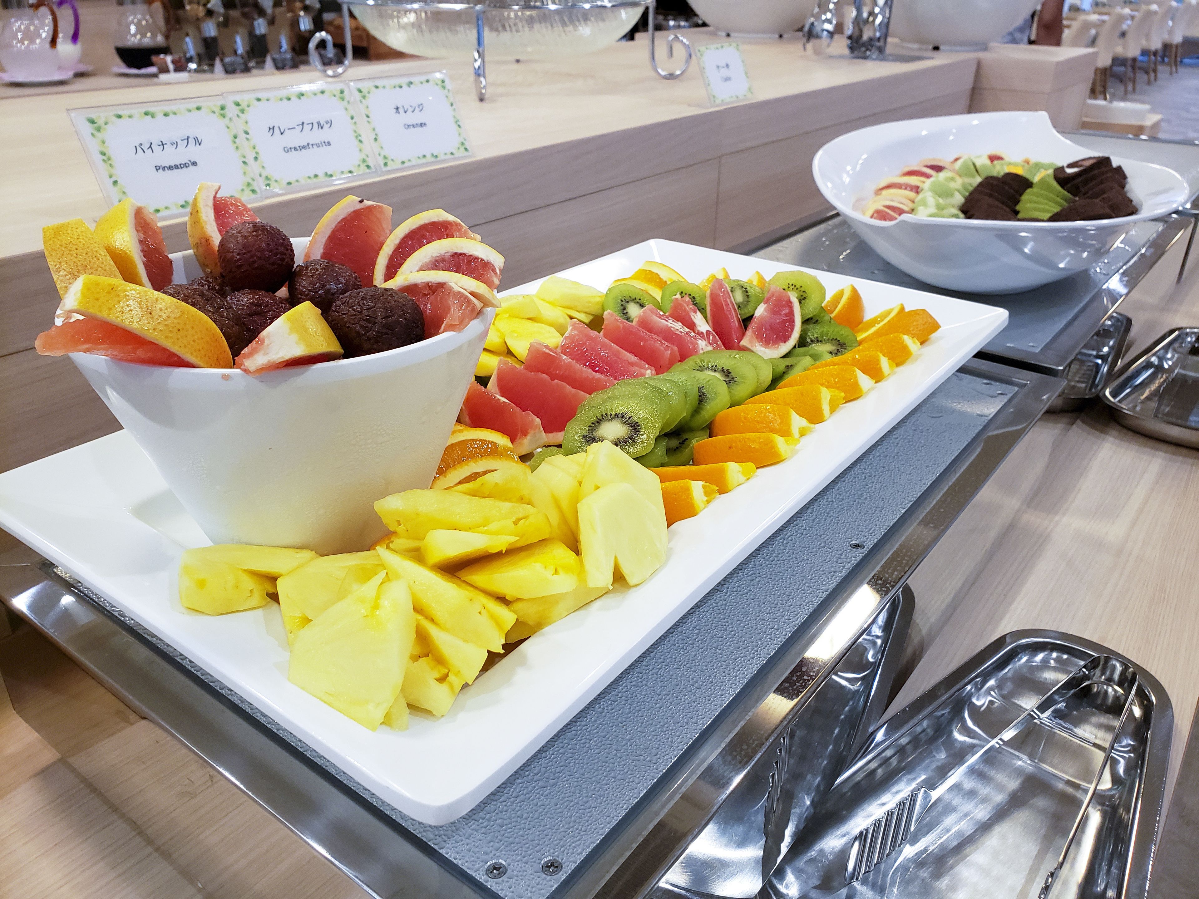 daily buffet breakfast (jpy 1500 per person)
