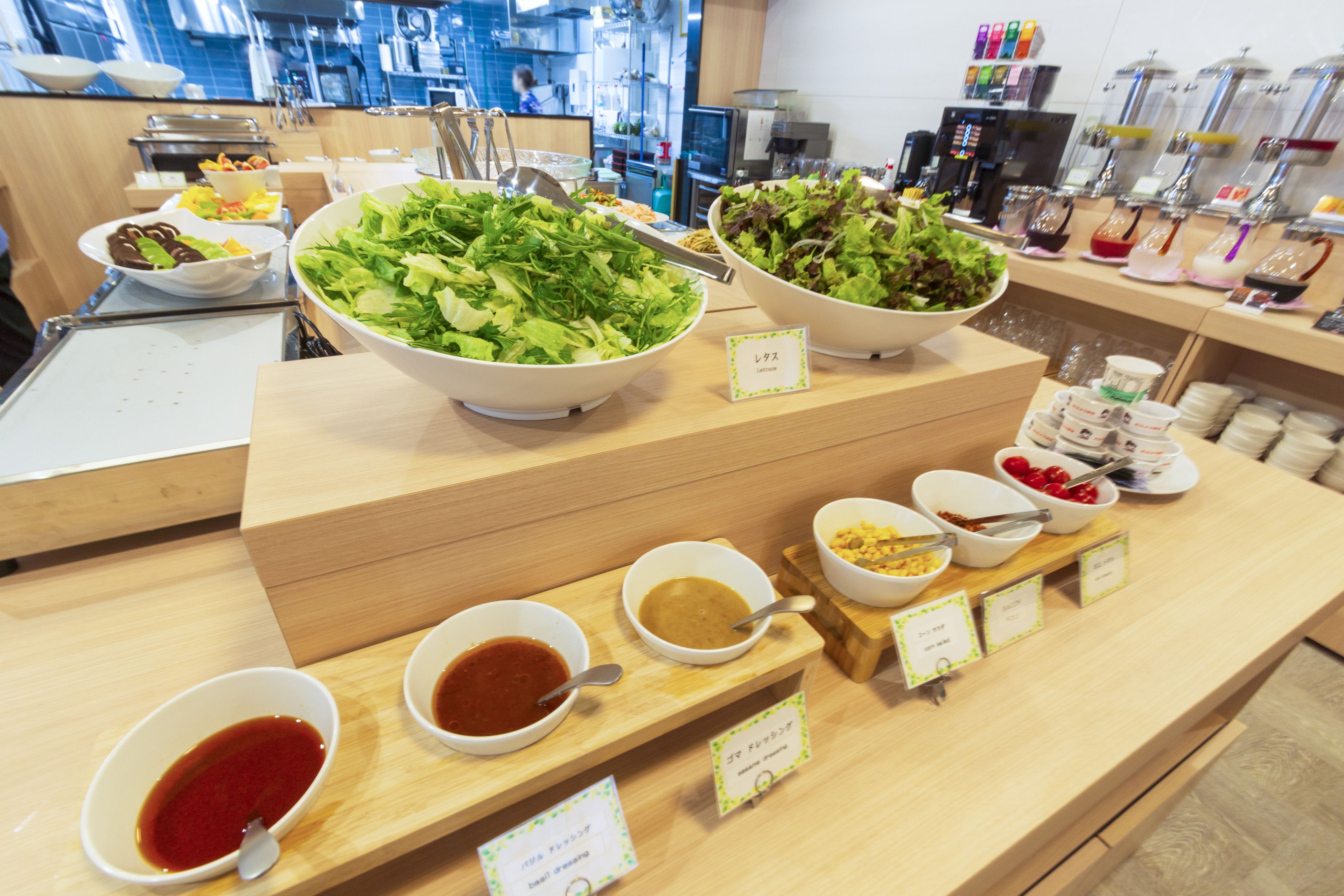 daily buffet breakfast (jpy 1500 per person)