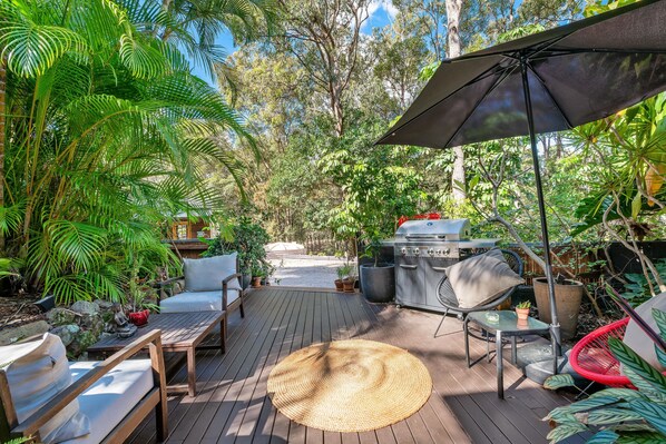Superior Apartment, 1 Queen Bed with Sofa bed, Garden View | Terrace/patio
