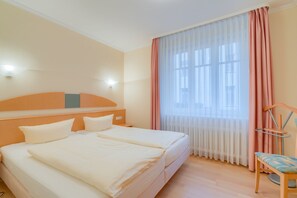 2 Schlafzimmer, Zimmersafe, Reisekinderbett, WLAN
