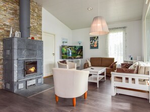 Televisio, takka, DVD-soitin