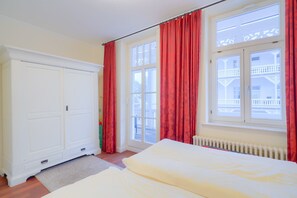 2 Schlafzimmer, Zimmersafe, Reisekinderbett, WLAN