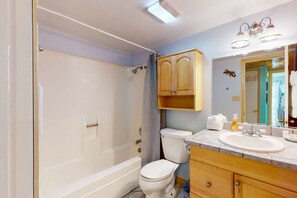 Hårtørrer, håndklæder