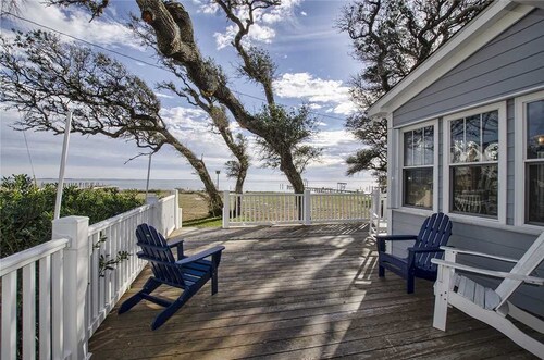 Whispering Oaks- Sound Front, Pet Friendly