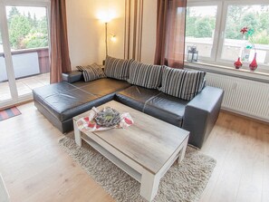 Unclassified image, 3 of 18, button